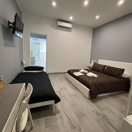 Giufra Guest house *